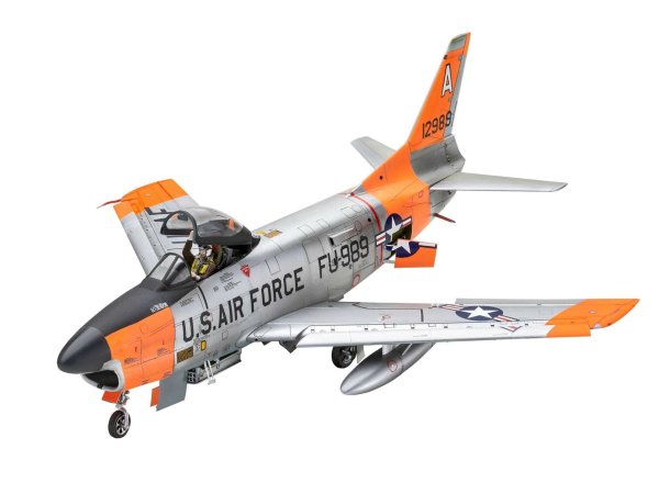 Revell Plastikový model letadla F-86D Dog Sabre