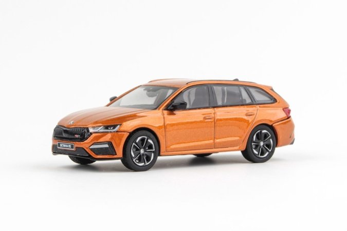 Abrex Škoda Octavia IV Combi RS (2020) - Oranžová Phoenix Metalíza