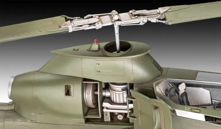 Revell Plastikový model vrtulníku AH1G Cobra