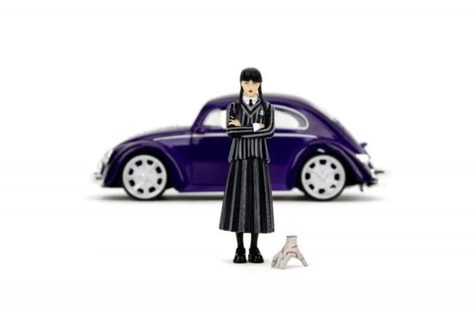 Jada Sestavený kovový model auta Wednesday 972 VW Beetle a figurka Wednesday