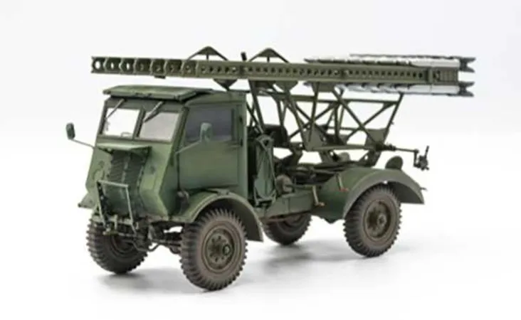 Revell Plastikový model raketometu BM-13-16 on WOT 8