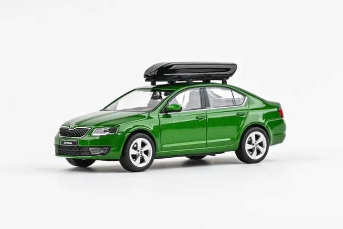 Abrex Škoda Octavia III (2012) - Zelená Rallye Metalíza (s boxem)