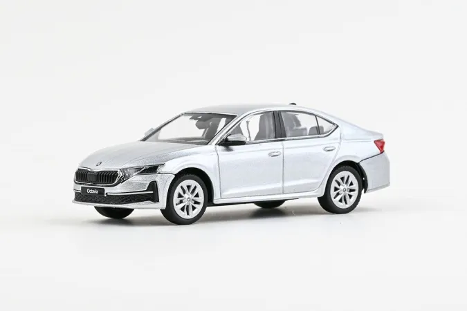 Abrex Škoda Octavia IV FL (2024) - Stříbrná Brilliant Metalíza