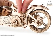 UGEARS 3D dřevěné mechanické puzzle - Motorka VM-02 (Chopper)
