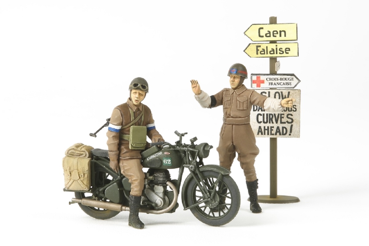 Tamiya British BSA M20 Motorcycle with Military Police Set
